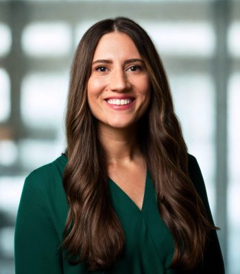 Ayla_Ellison Headshot